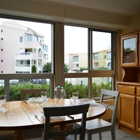 Daire Cap D'agde, 2 Pieces, 6 Personnes - Fr-1-249-175 *