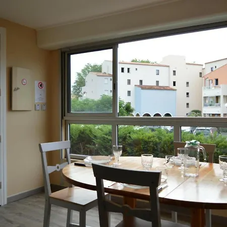 Daire Cap D'agde, 2 Pieces, 6 Personnes - Fr-1-249-175
