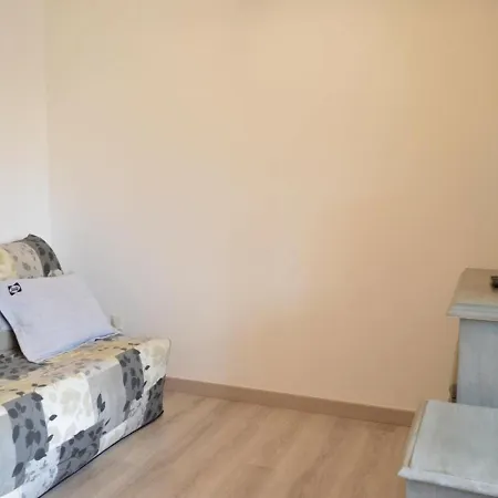Cap D'agde, 2 Pieces, 6 Personnes - Fr-1-249-175 * Agde