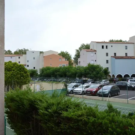 Cap D'agde, 2 Pieces, 6 Personnes - Fr-1-249-175 Agde