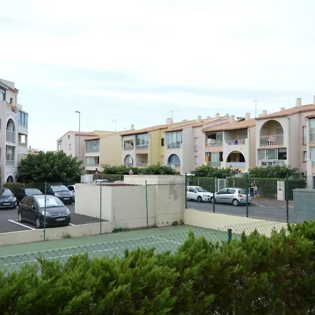 Cap D'agde, 2 Pieces, 6 Personnes - Fr-1-249-175 Daire